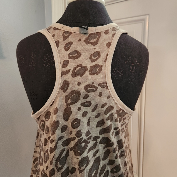 Leopard Racerback Flowy Tank - Picture 3 of 3
